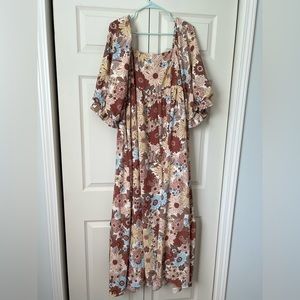 aNWOT. Sweet Lennon 2x floral maxi dress.